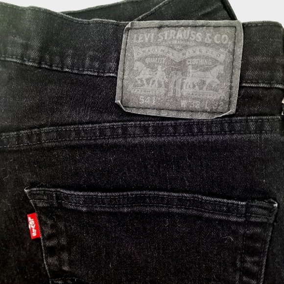 Levi's 541 Black with Red Tag 32 x 32 - Picture 2 of 4
